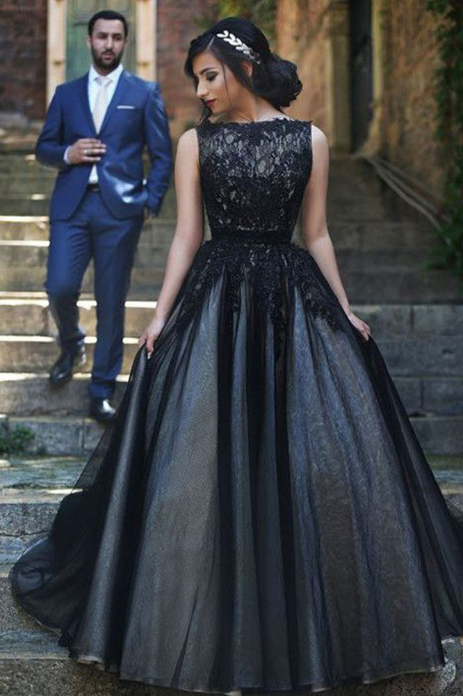 Elegant black round shop neck evening dress