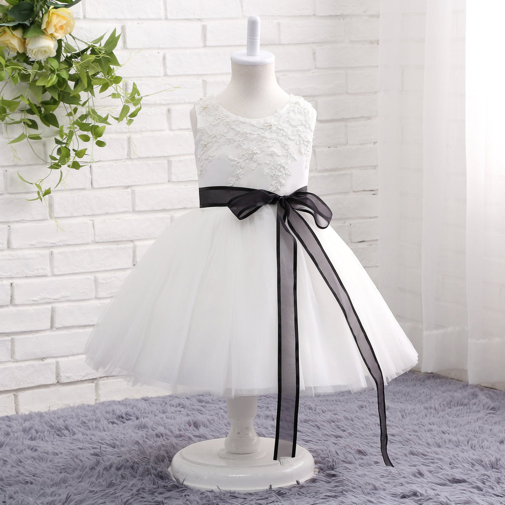 A Line Sleeveless Round Neck Appliques Tulle Flower Girl Dress With Belt WH12808