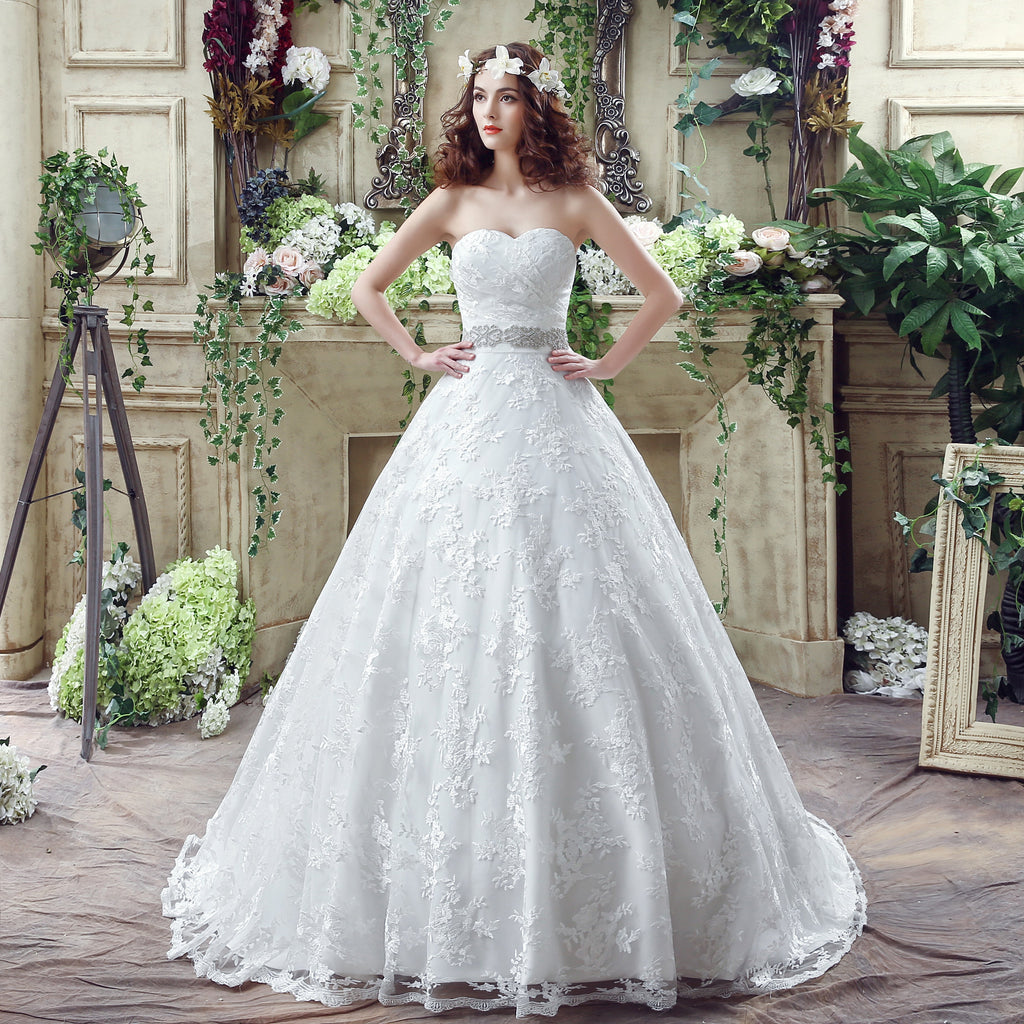 Chic Ball Gown Strapless Appliques Beading Tulle Court Train Wedding Dress WH35269