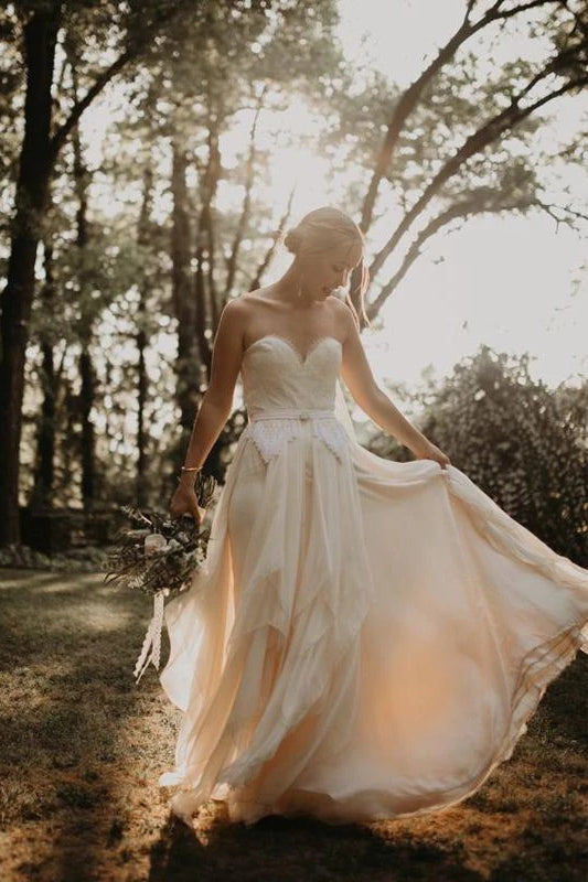 Elegant Strapless Sweetheart Ivory Chiffon Wedding Dresses Backless Wedding Gowns W1091
