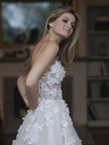 Gorgeous Ball Gown White Tulle Strapless Lace Sweetheart Wedding Dresses PW778