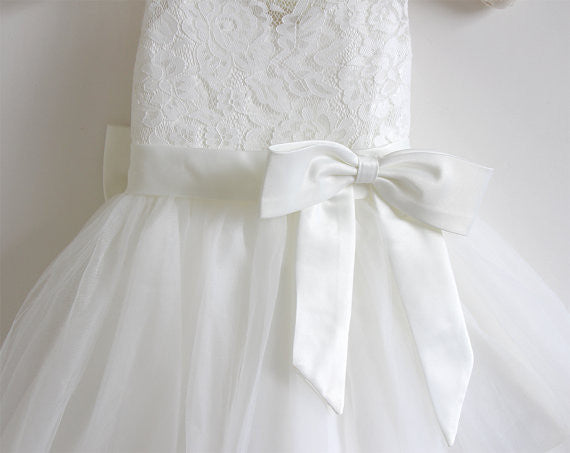 Ankle-length Sashes Scoop Neck Lace Tulle Flower Girl Dress PM545