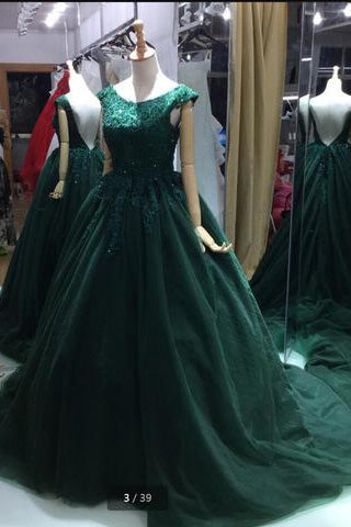 A Line Green Lace Appliques Ball Gown V-back Prom Dress